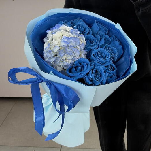 Трендовый Букет из синих роз и гортензии 💙