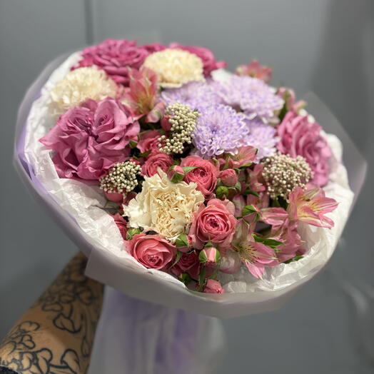 Сборный букет с розами 🌸🩷