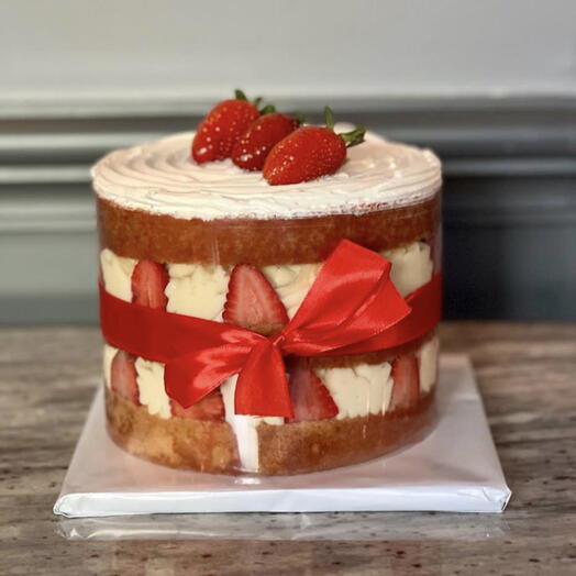 Homemade Fruit Cake with Signature Cream 6-8