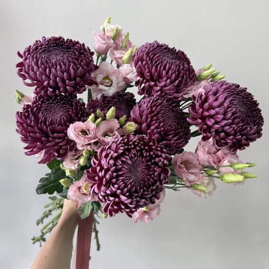 Хризантема Бигуди и розовая эустома💜сборный букет без упаковки