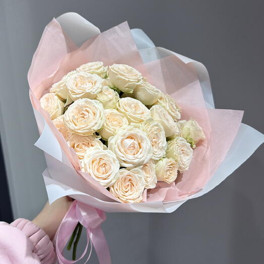 Нежный букет из кустовых роз 🌸💕