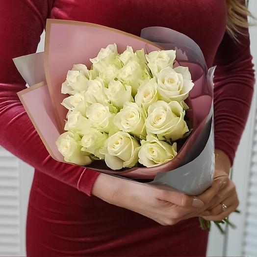 19 rosas blancas