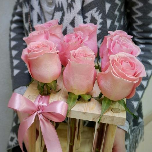 Рамка с 9 розовыми розами