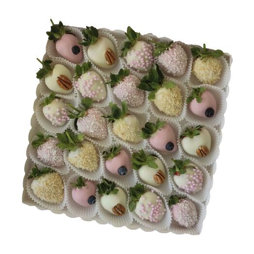 kiss 25 chocolate covered strawberries