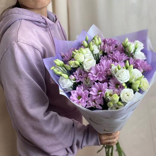 Duo bouquet of bush chrysanthemum and eustoma