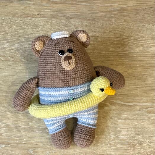 Juguete de punto hecho a mano "oso de peluche"