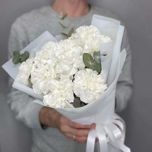 Bouquet of white dianthuses 11