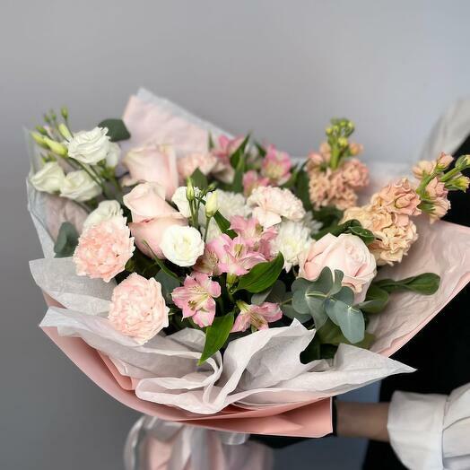 Florist s Special Bouquet with Matthiola and Dianthus, Flowers & Gifts ...