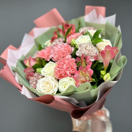 A combined bouquet of roses, dianthus and alstroemeria