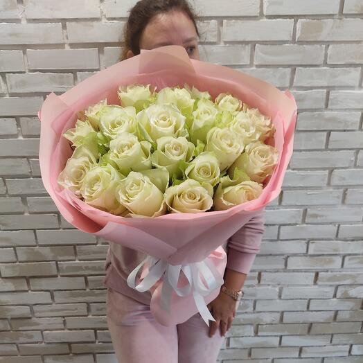 Роза белая 21