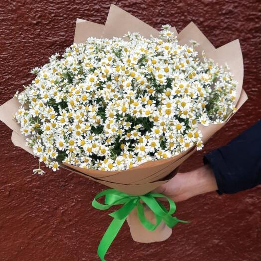 Букет из кустовых ромашек