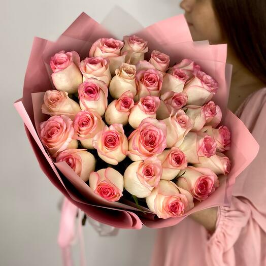 Bouquet of 29 white and pink roses