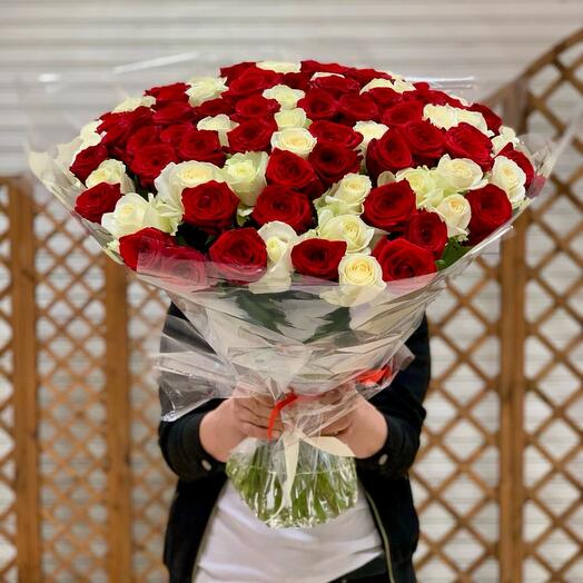 Букет из 101 розы « Красное Белое»