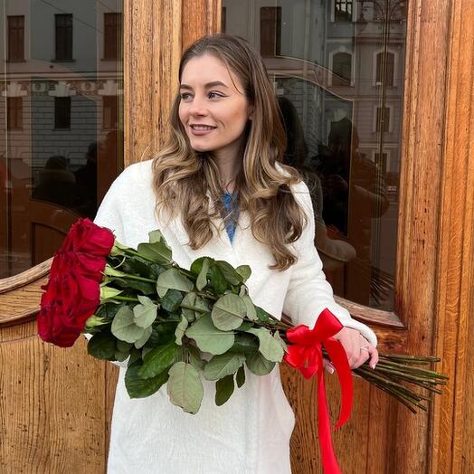 15 Красных Премиум Роз 70см