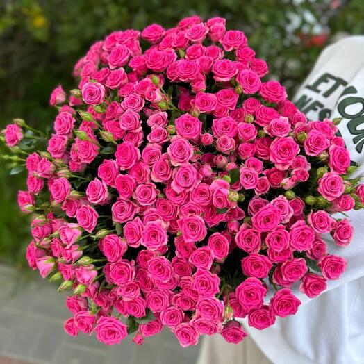Букет из 45 кустовых роз