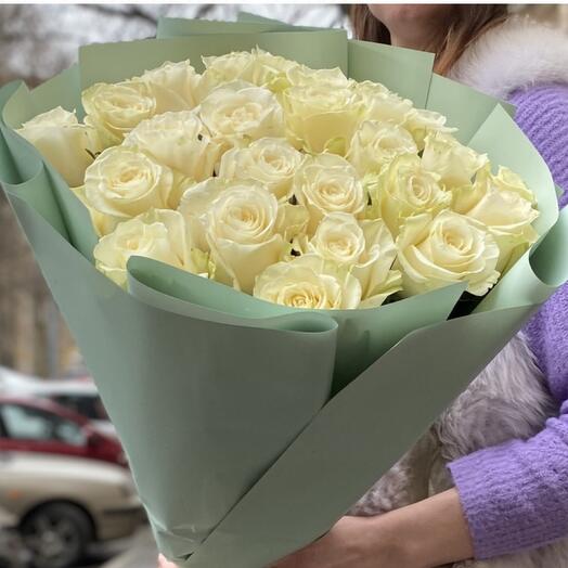 Белые розы Мондиаль