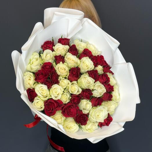 Bouquet of 51 roses 40cm Kenya Premium in a white package