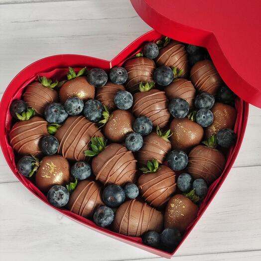 Fresas en una Caja-corazón
