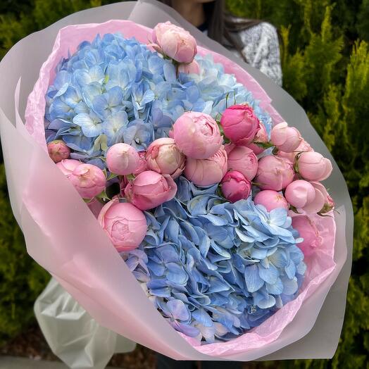 Хит 🔥Букет из гортензий и кустовой пион розы