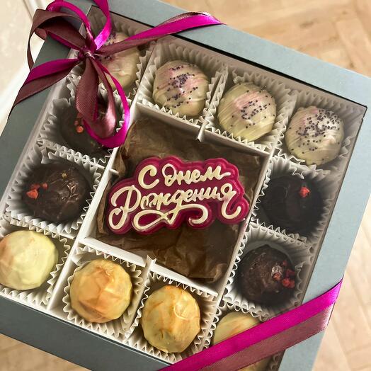 Набор трюфелей с Днем рождения маме, подруге, коллеге, жене, мужу, девушке, парню