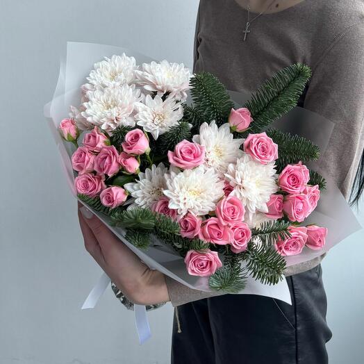 Зимний букет с розовой розой и хризантемой S (N 107)