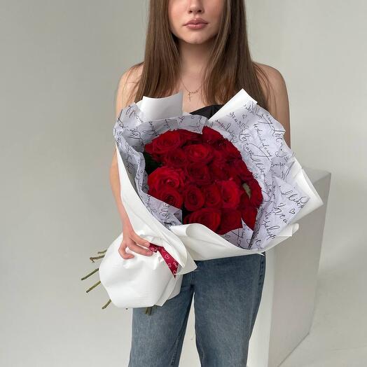 Розы 🌹 в стильной упаковке 25 шт/ 8 марта