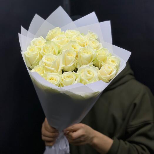 White roses 21 pieces