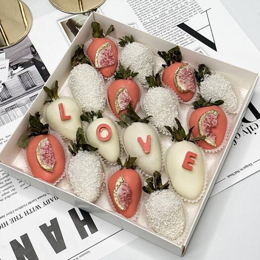 Клубника в шоколаде 16 ягод «Love»