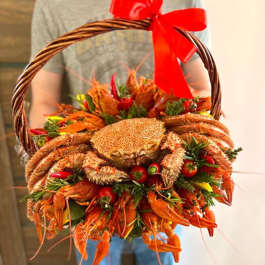 Корзина с раками и крабом, мужской букет, подарок