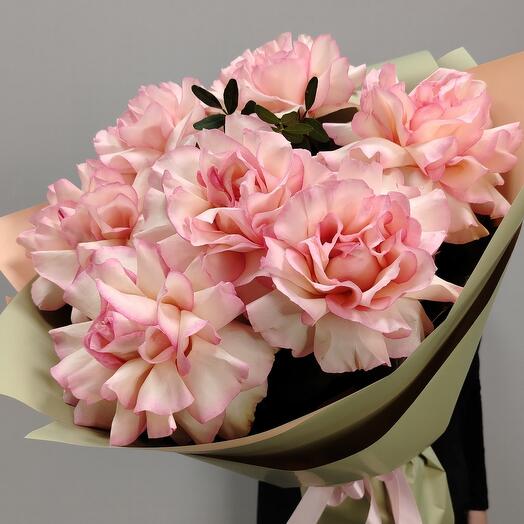 RAMO DE ROSAS FRANCESAS ROSADAS