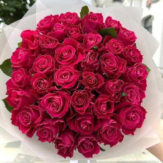 Bouquet of 35 roses "Cherry O! Kenya"