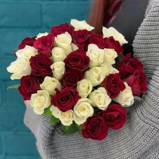 Букет с розами микс