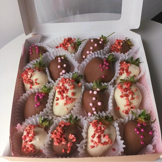 Клубника 🍓 в шоколаде 🍫 16 штук 🍓