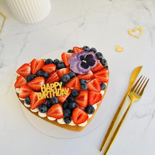 Медовик сердце с ягодами 1кг