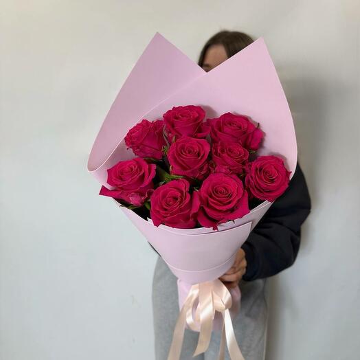 Комплимент из 9 розовых роз