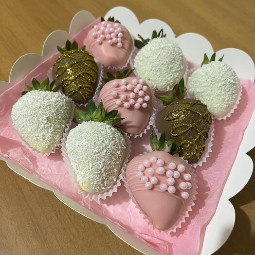 Ажур клубника в шоколаде