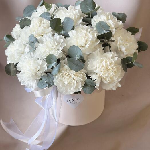 Нежная композиция с эвкалиптом