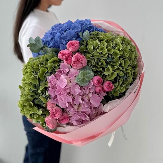 Букет "Королевские гортензии"