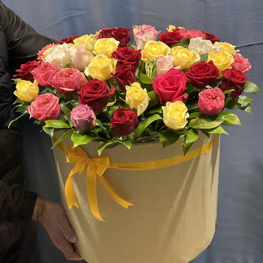 Розы микс в коробке