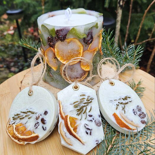 Kit de presente :Vela botânica – coquetel de inverno+3 sachês florentinos