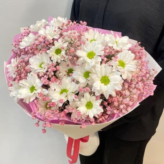 Букет хризантема ромашка и гипсофила