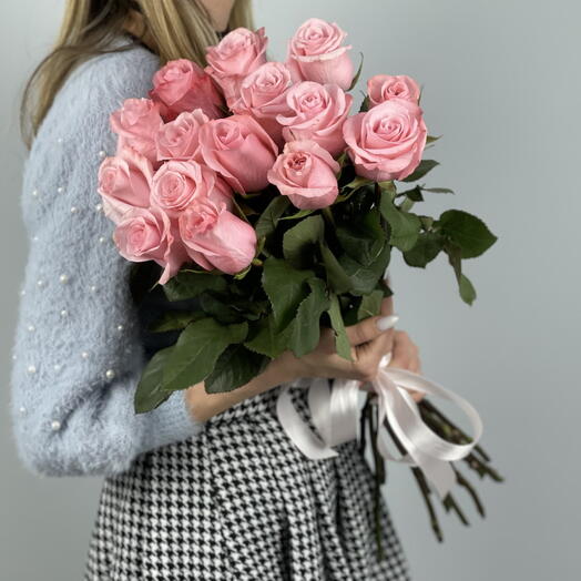 Букет из 15 премиальных розовых роз 60см (54)