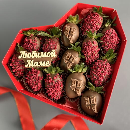 Клубника в шоколаде для мамы
