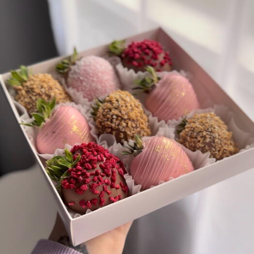 Клубника в шоколаде «Зефирка» 9 шт