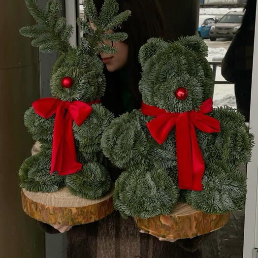 Олень и мишка