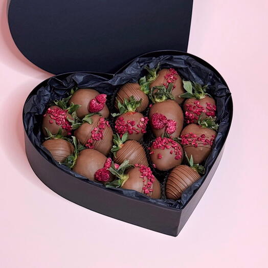 Клубника в шоколаде «Raspberry heart»