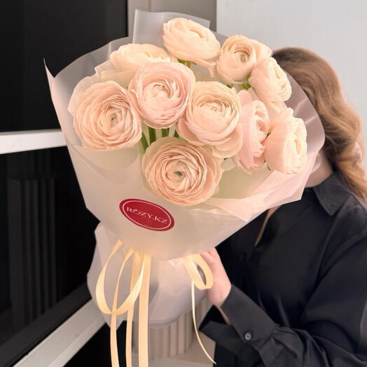 Mono Ranunculus (11)