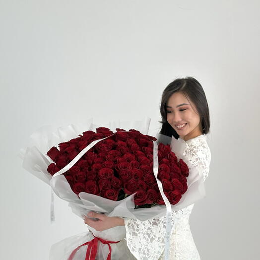 Красные розы 101 шт