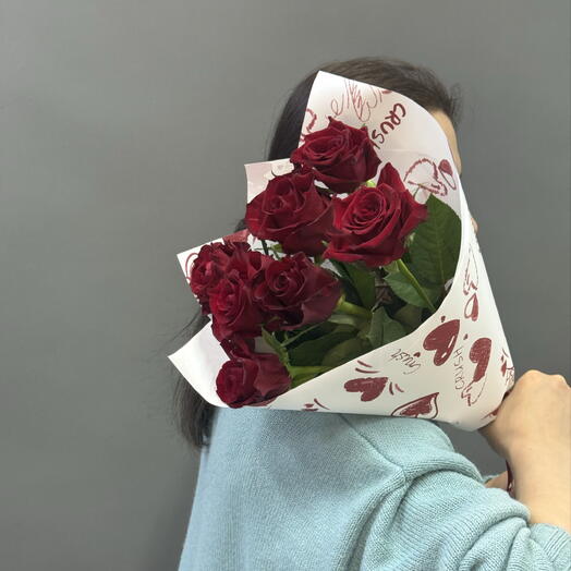Букет с красными розами для любимой, 7шт