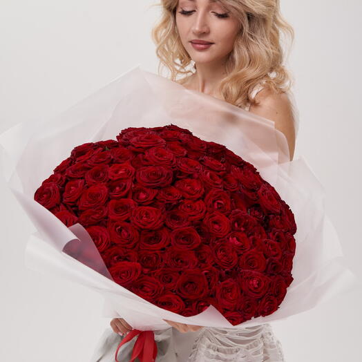 101 red Roses